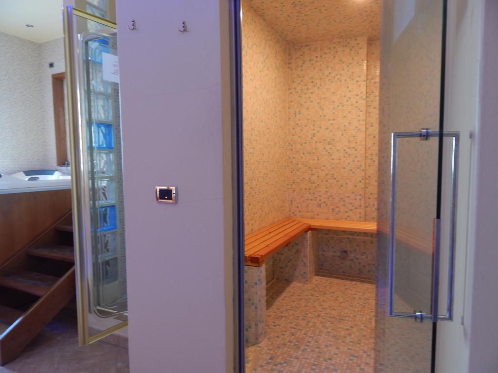 Hotel Vittoria Chianciano Terme Kültér fotó