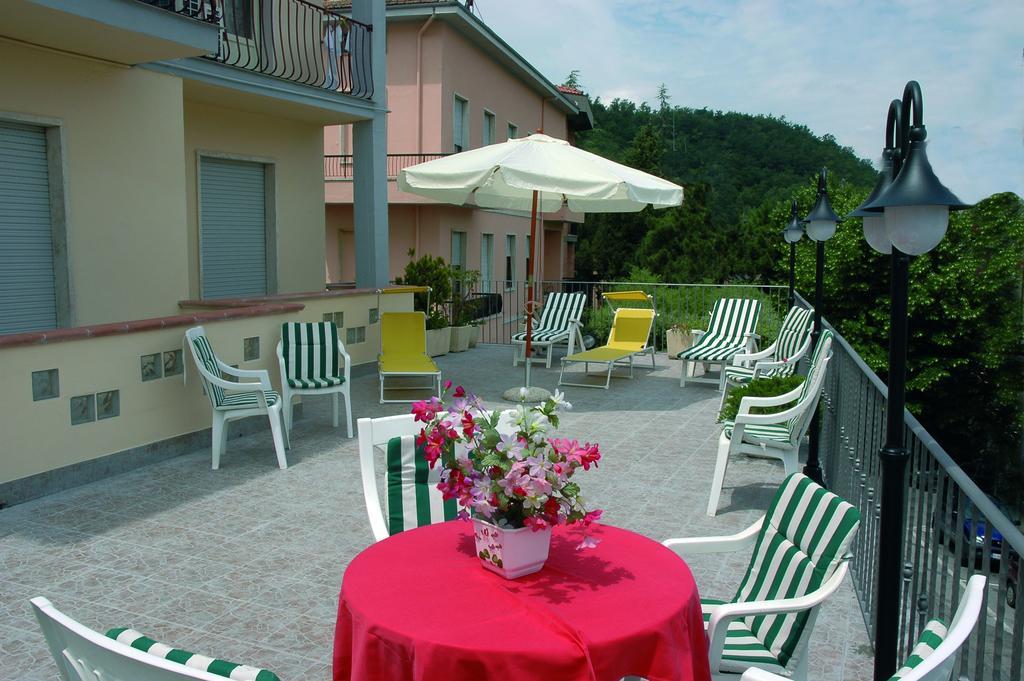 Hotel Vittoria Chianciano Terme Kültér fotó