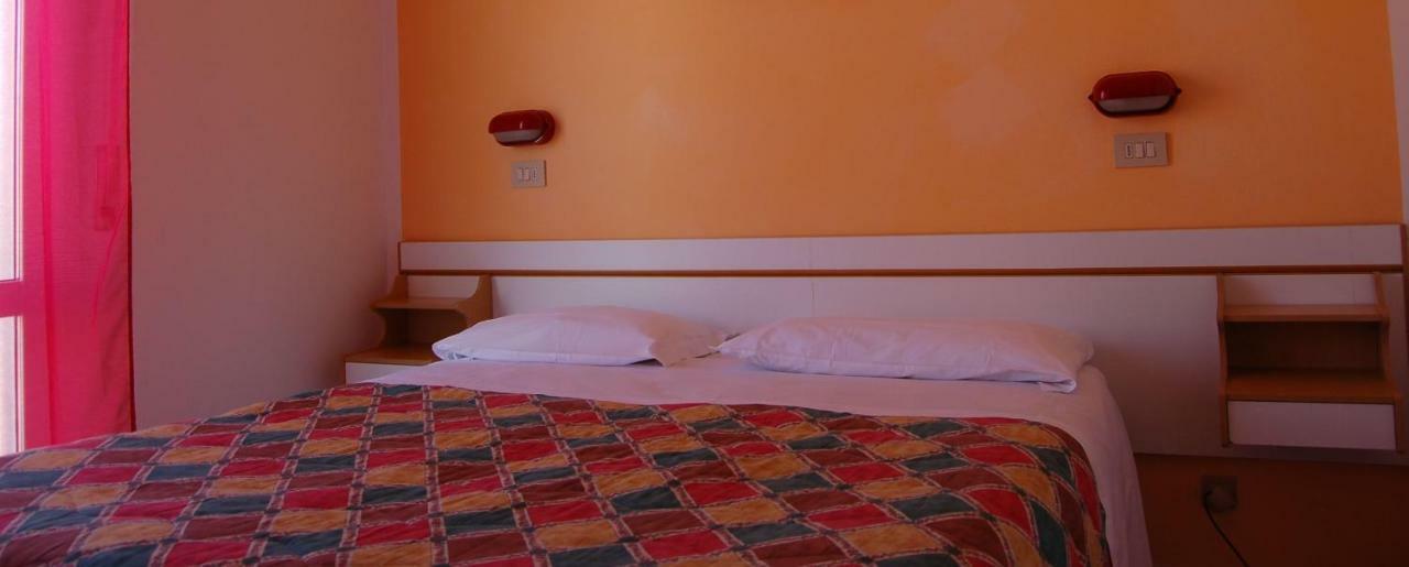 Hotel Vittoria Chianciano Terme Kültér fotó
